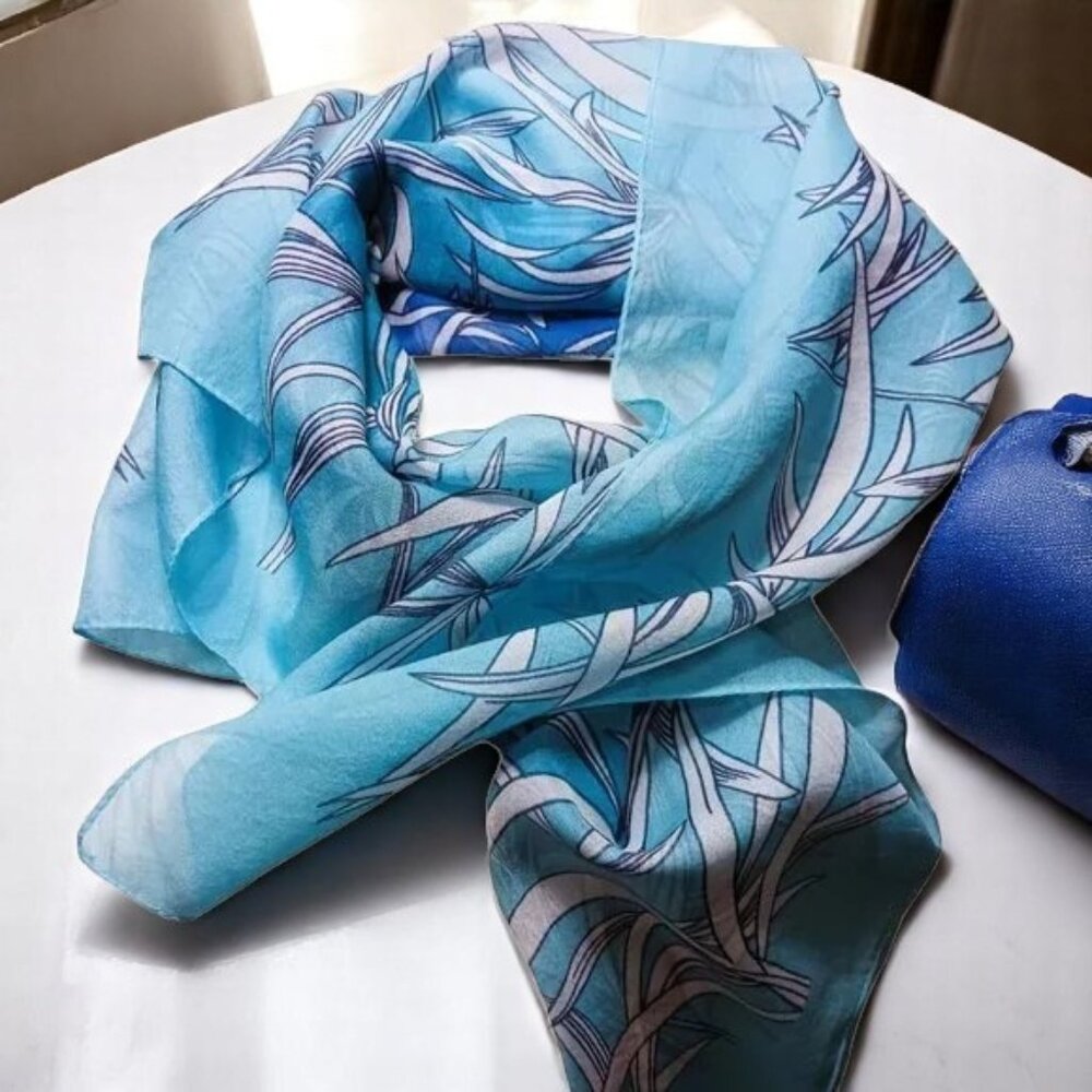 LOVELY SUMMER Patricia Dumont Summery Light Blue Head Scarf EUC